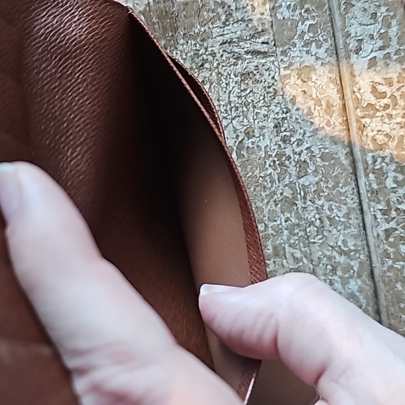 SOLD!!!  Louis Vuitton Monogram Porte Papier Zipper Bifold Wallet EUC with COA - Picture 9 of 15